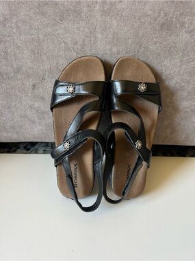 Romika Black Leather Flower-Accent Slingback Sandals